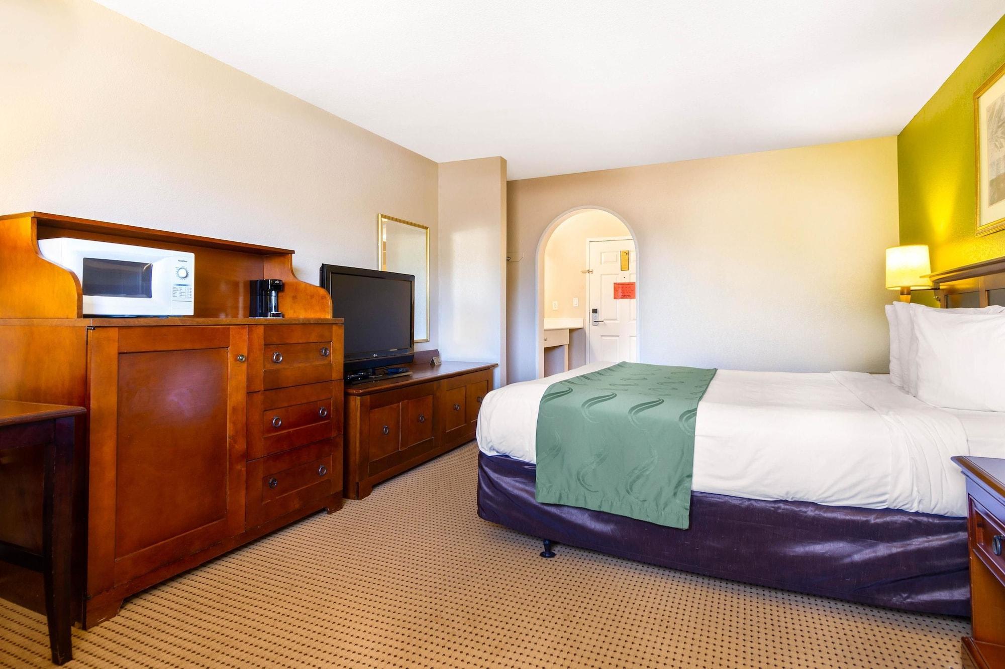 Rodeway 3* Auburn