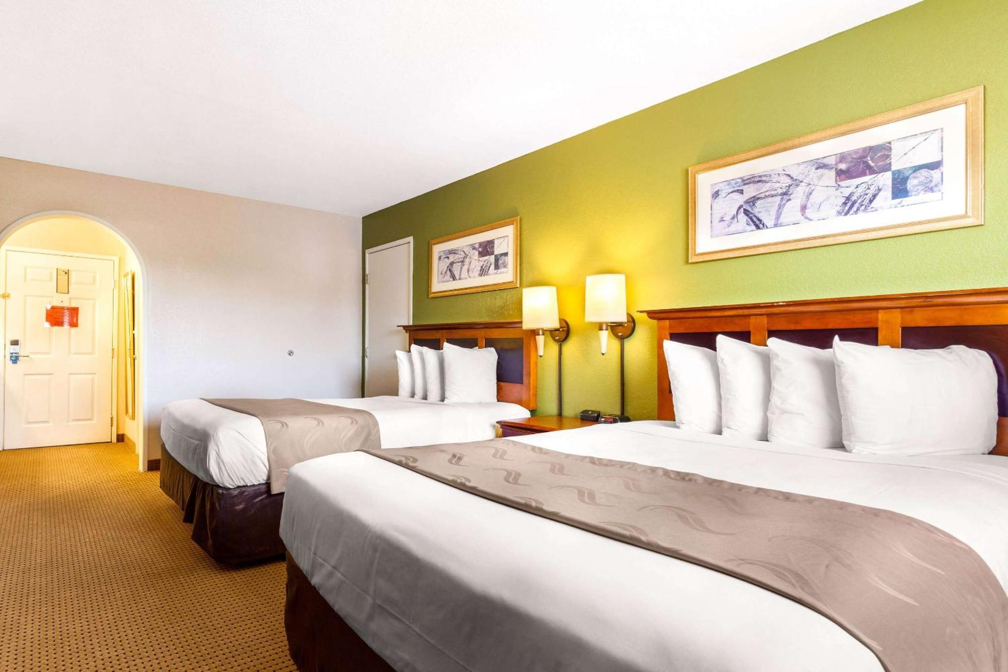 Inn Rodeway