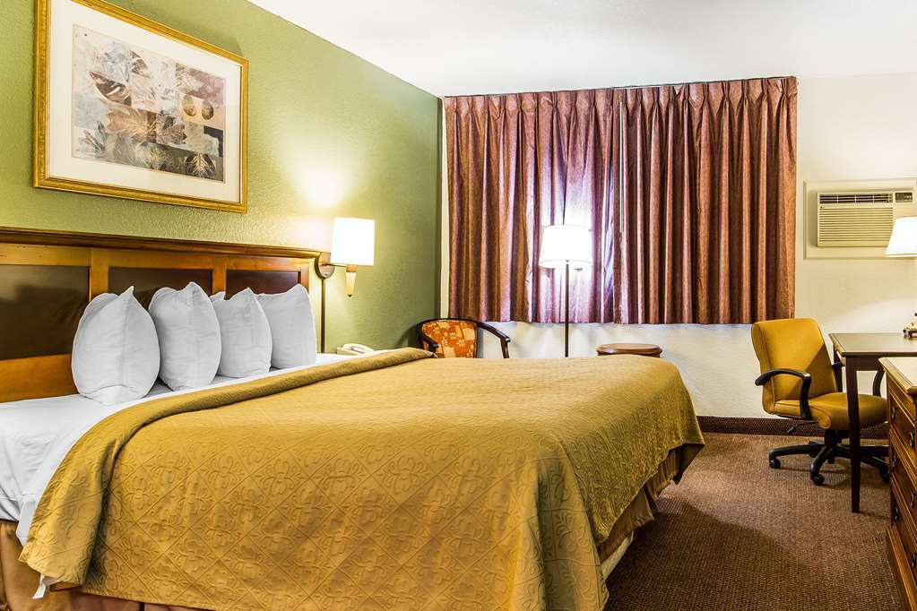 Rodeway 3*