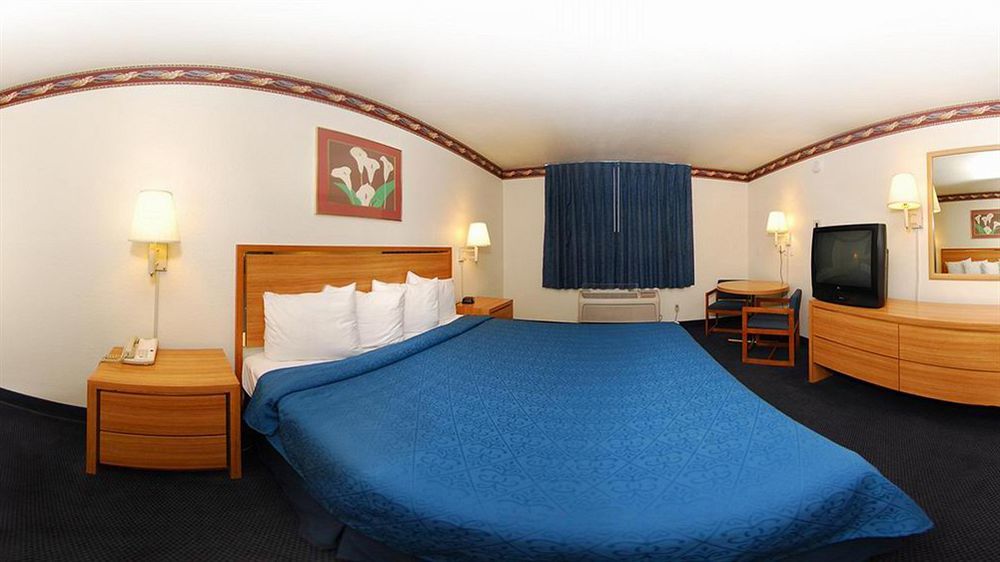 Rodeway 3* Auburn